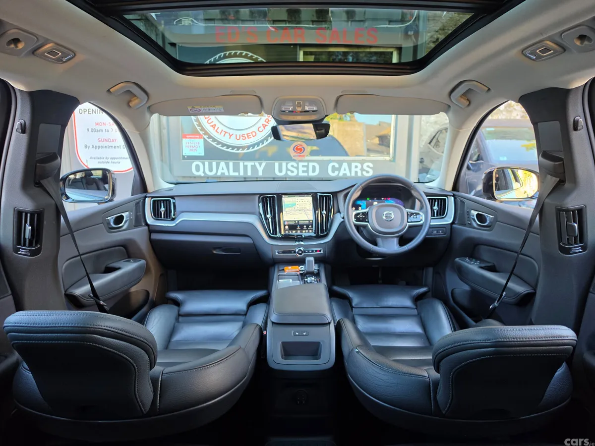 Volvo XC60 SUV, Petrol Hybrid, 2023, Grey