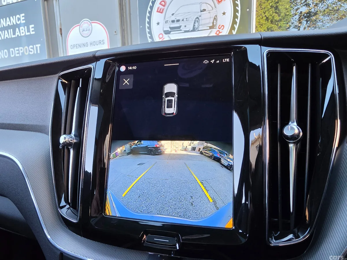 Volvo XC60 SUV, Petrol Hybrid, 2023, Grey