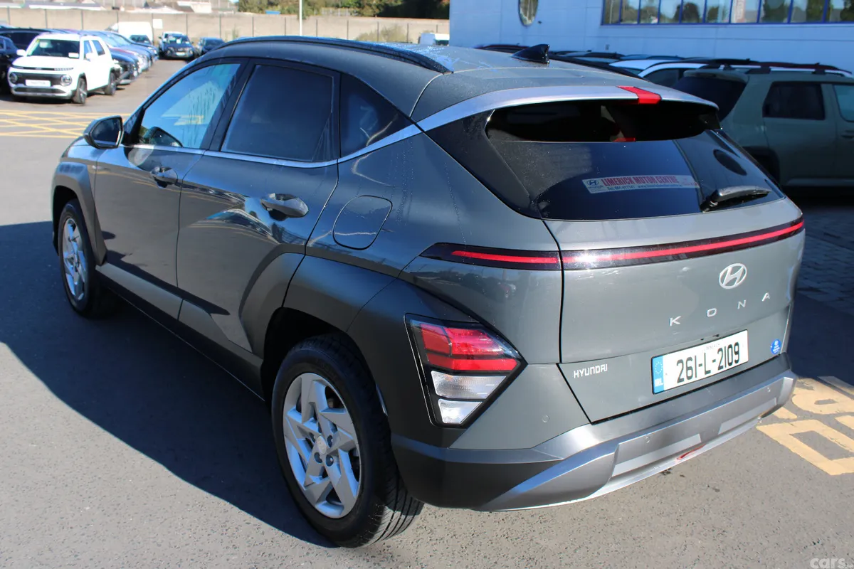 Hyundai KONA MPV, Petrol, 2026, Grey