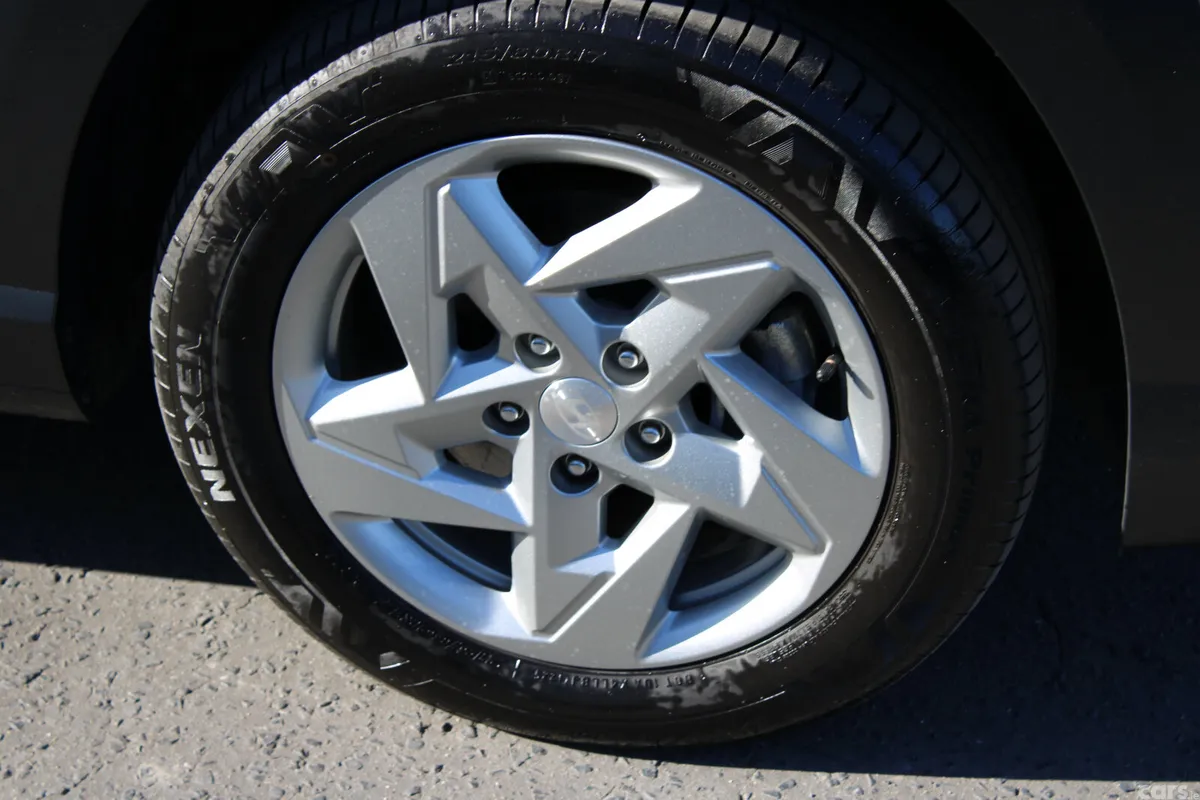 Hyundai KONA MPV, Petrol, 2026, Grey