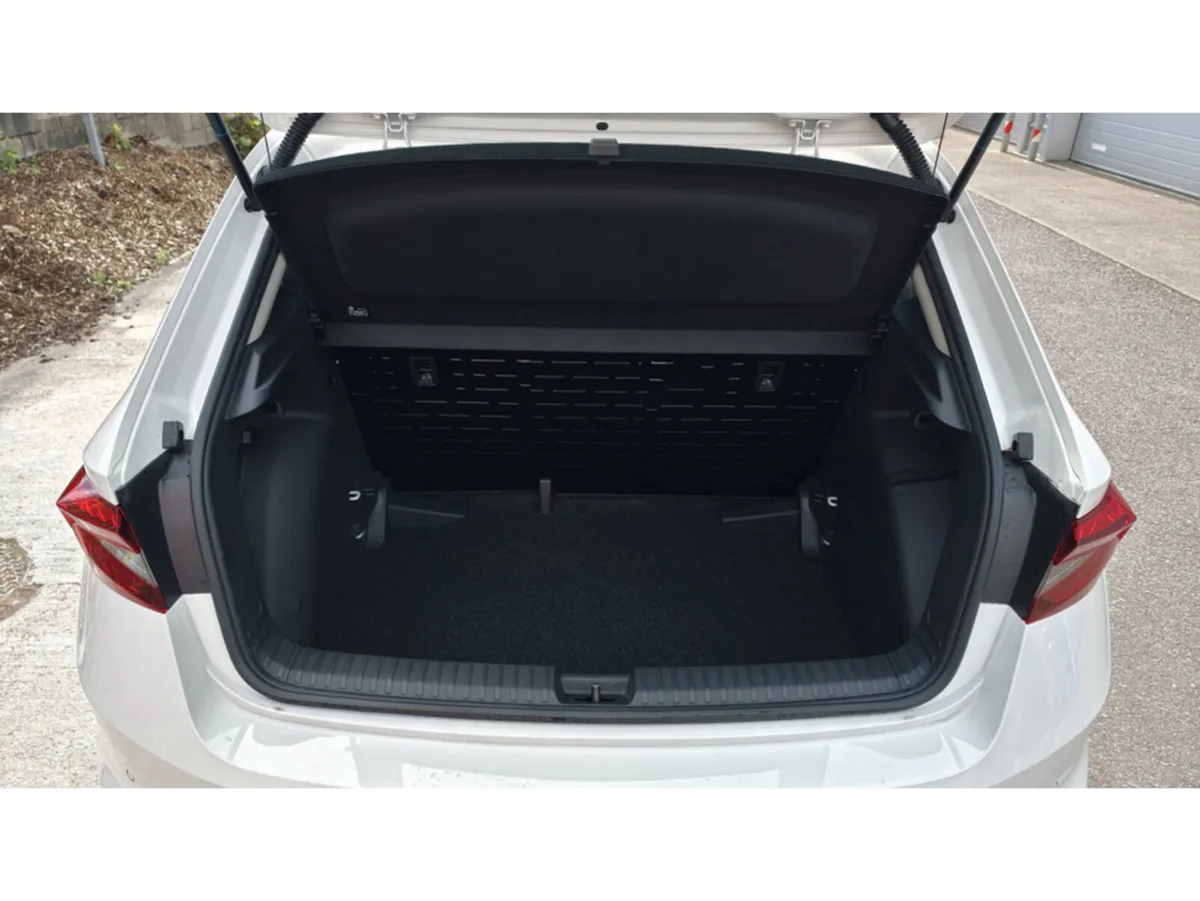 Skoda Fabia Hatchback, Petrol, 2026, White