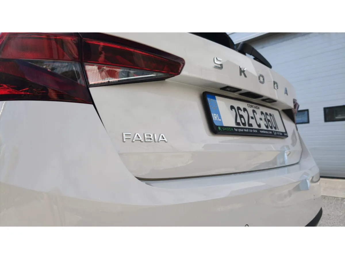 Skoda Fabia Hatchback, Petrol, 2026, White