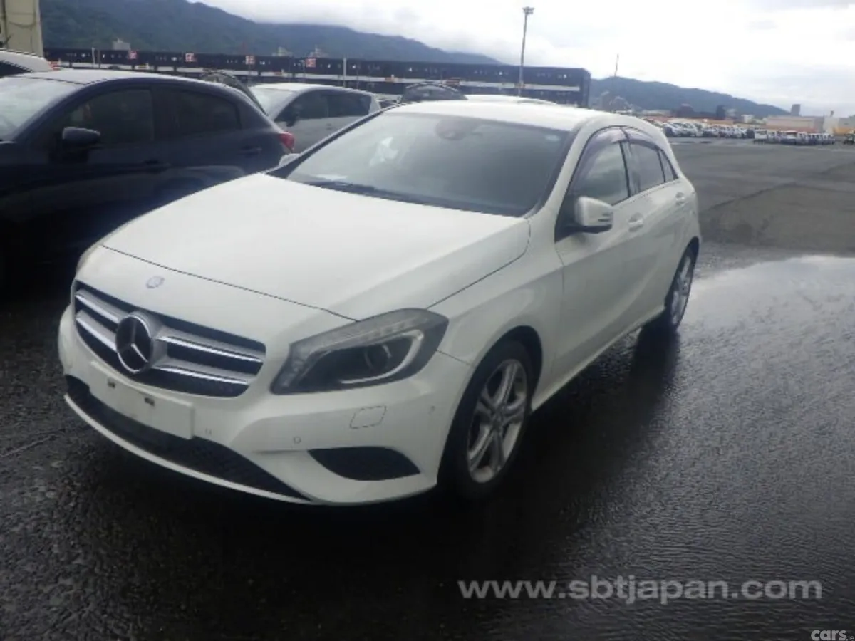 Mercedes-Benz A-Class Hatchback, Petrol, 2013, White