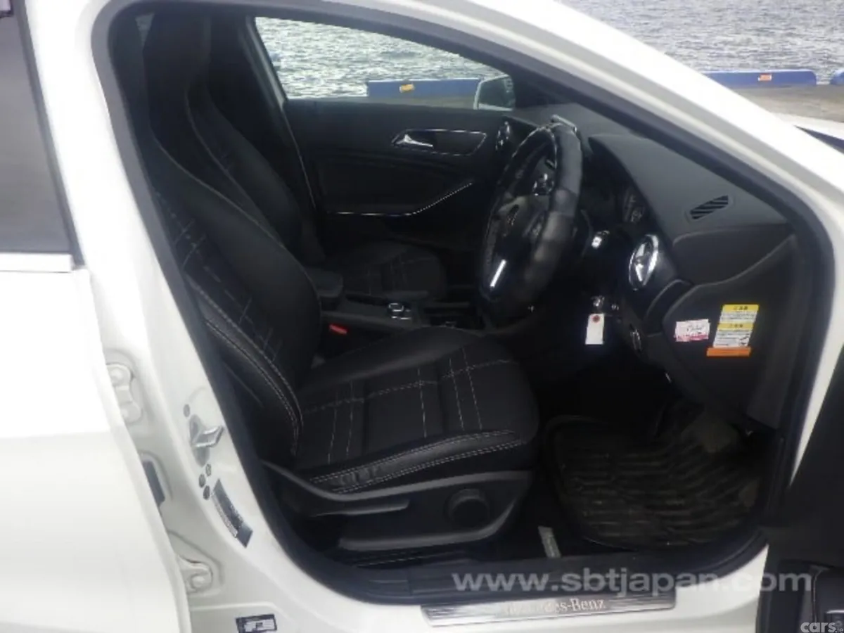 Mercedes-Benz A-Class Hatchback, Petrol, 2013, White