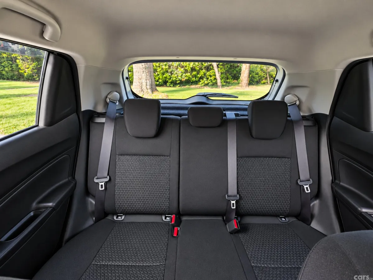 Suzuki Swift Hatchback, Petrol, 2021, Silver