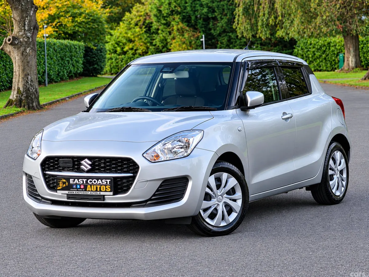 Suzuki Swift Hatchback, Petrol, 2021, Silver