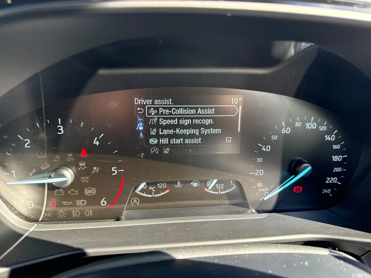 Ford Focus Hatchback, Diesel, 2021, Grey