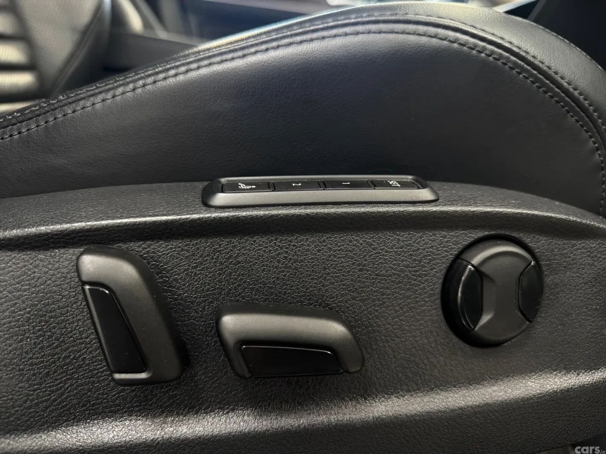 Volkswagen Passat Estate, Diesel, 2018, White