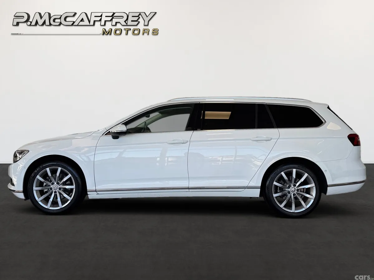 Volkswagen Passat Estate, Diesel, 2018, White