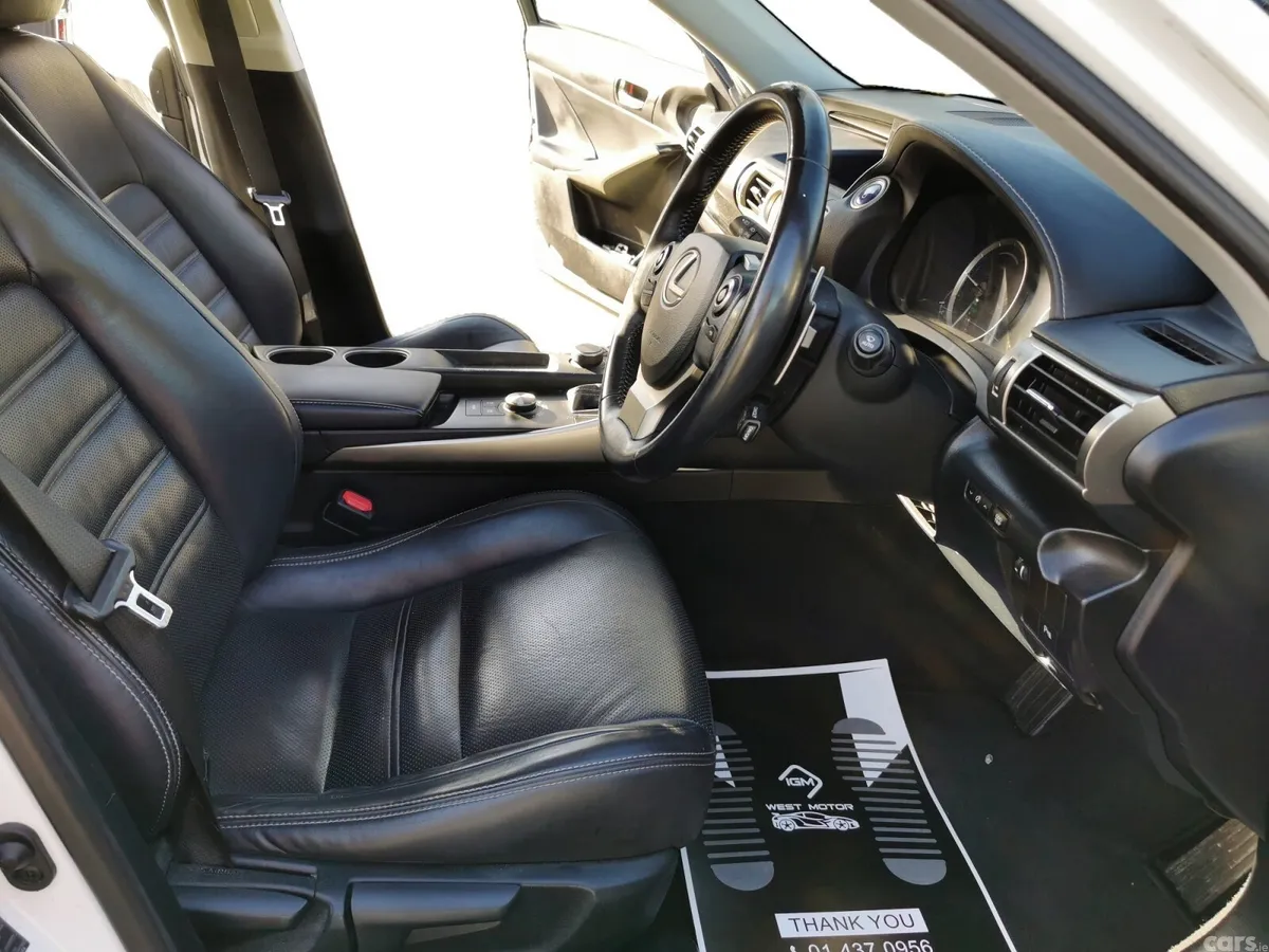 Lexus IS Saloon, Petrol Hybrid, 2015, White