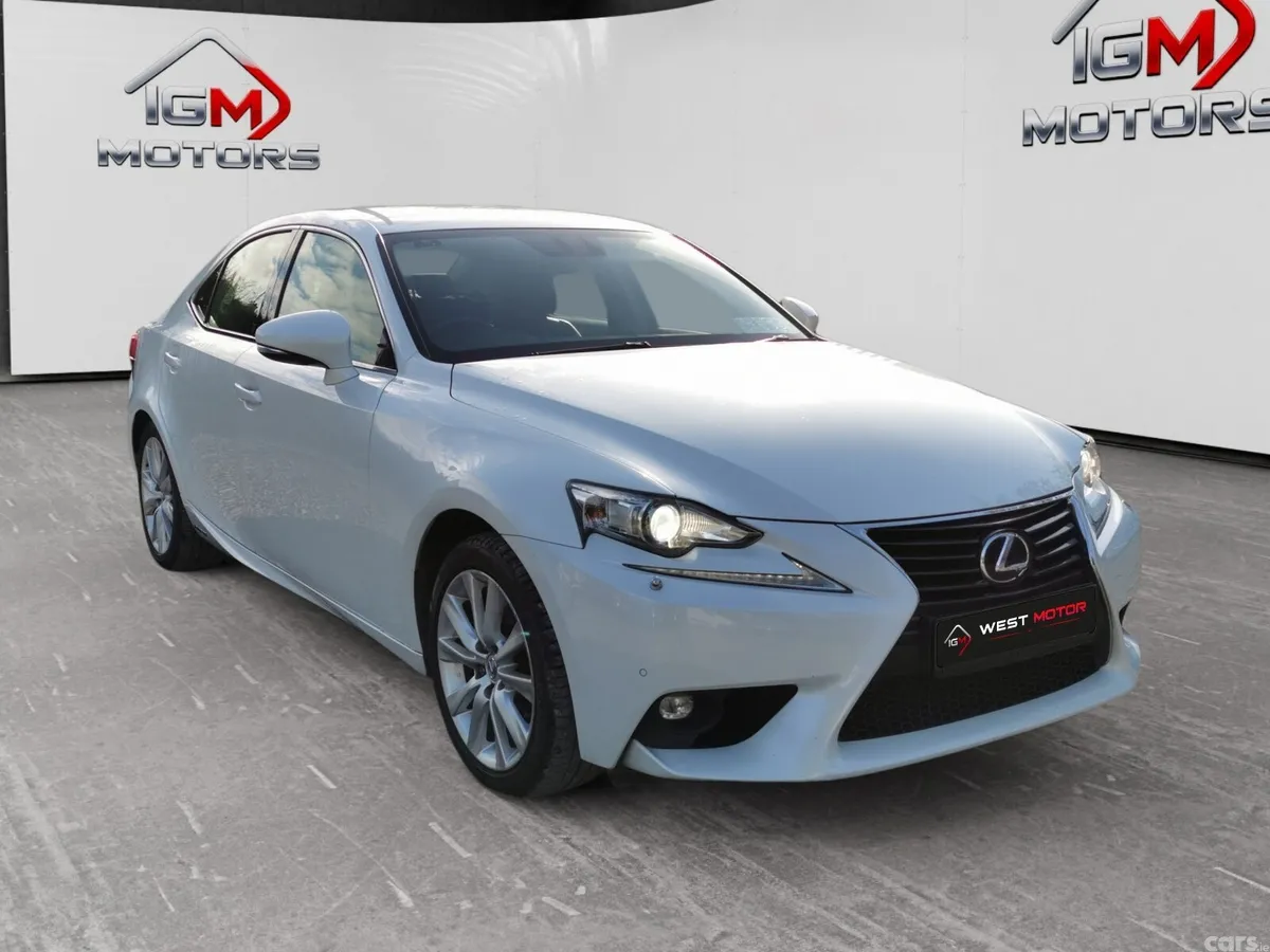 Lexus IS Saloon, Petrol Hybrid, 2015, White