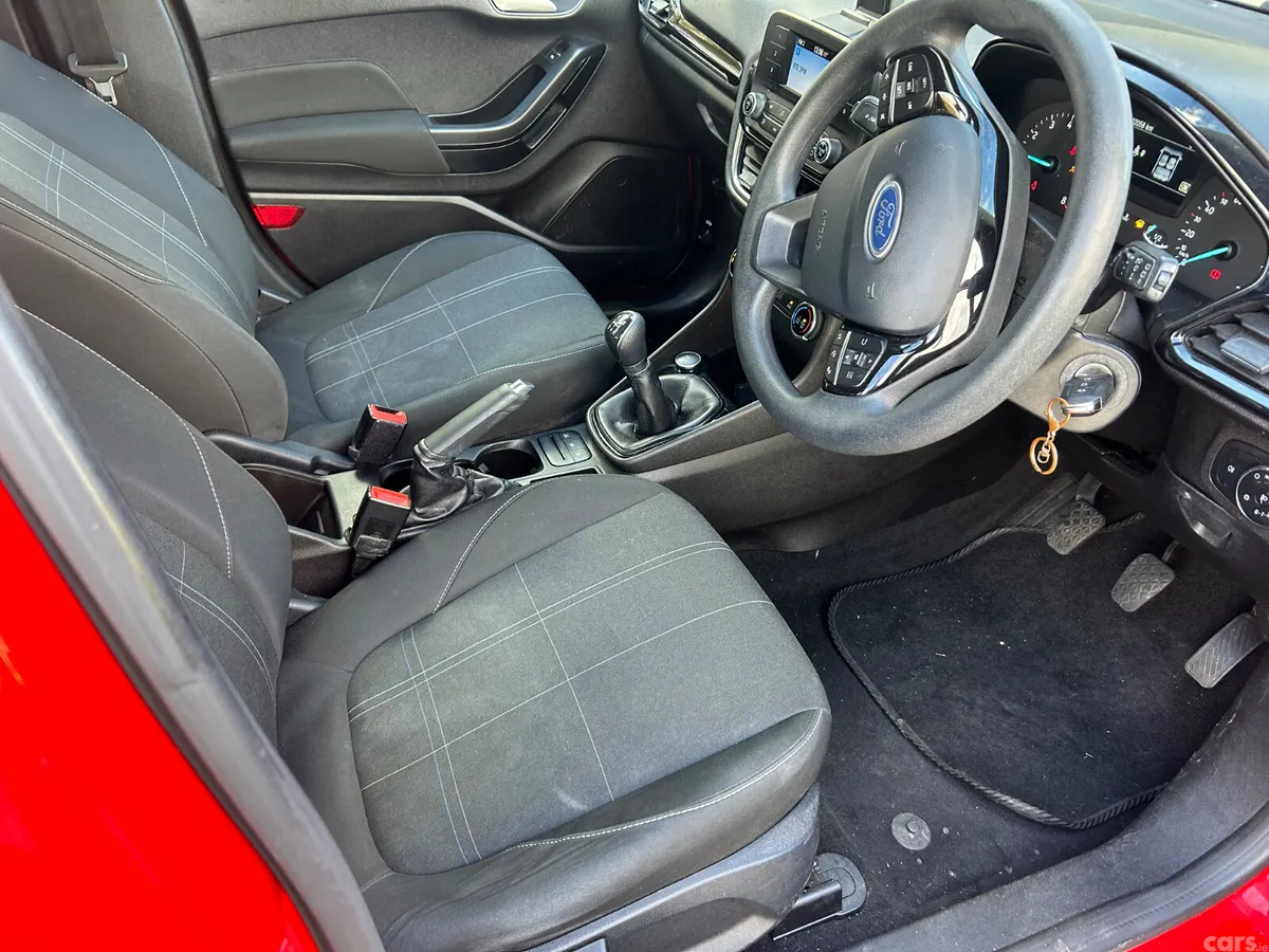 Ford Fiesta Hatchback, Petrol, 2019, Red