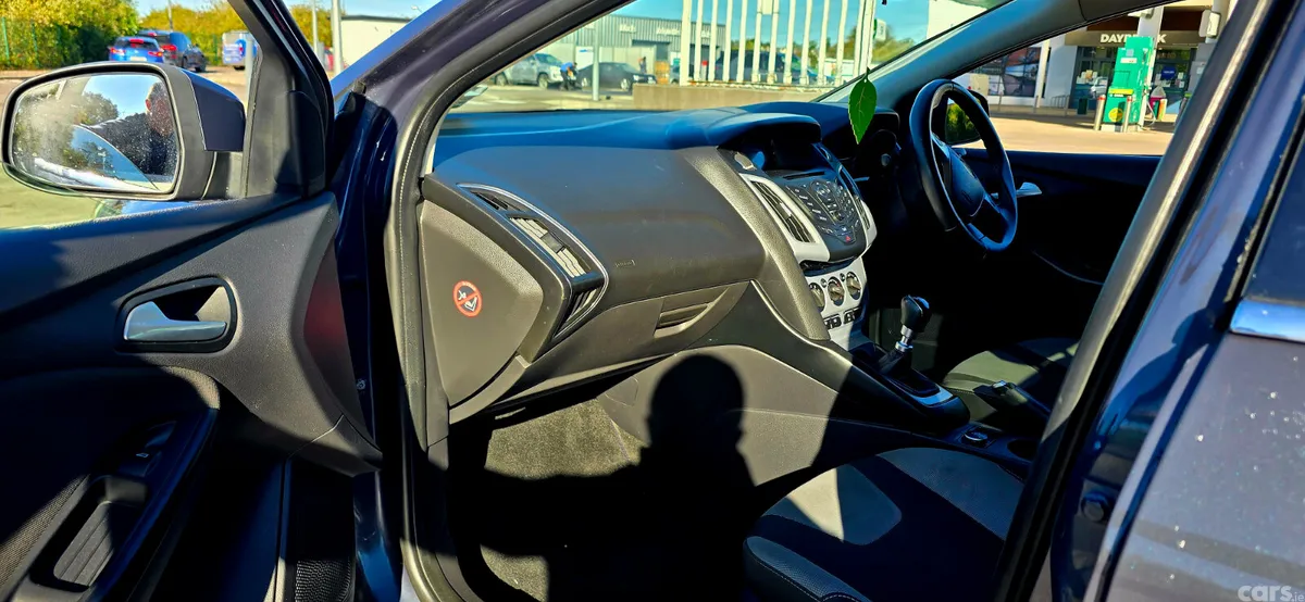 Ford Focus Hatchback, Petrol, 2013, Grey