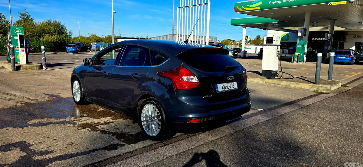 Ford Focus Hatchback, Petrol, 2013, Grey