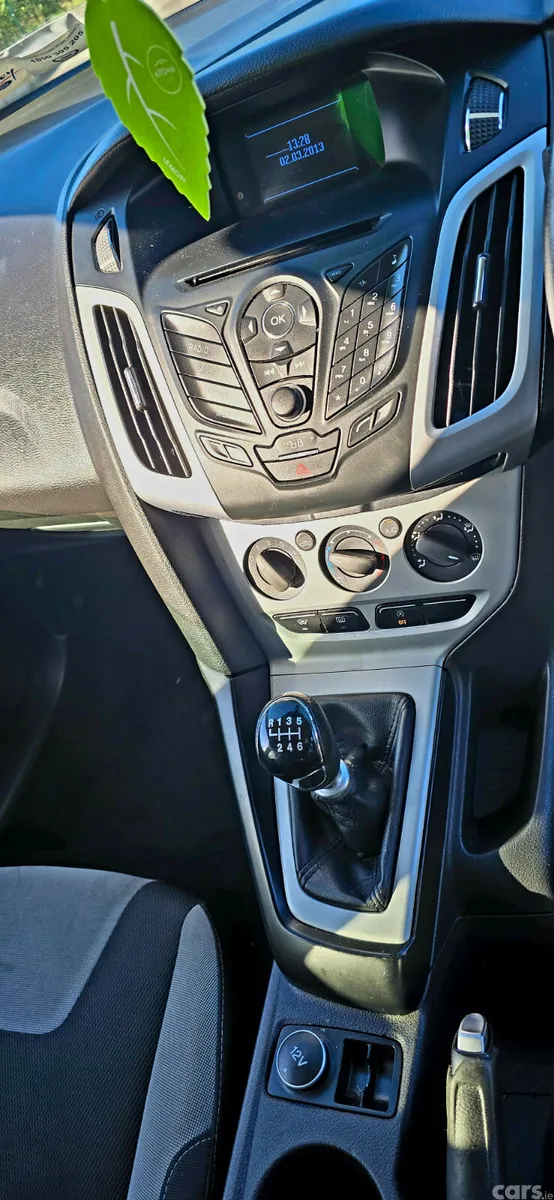 Ford Focus Hatchback, Petrol, 2013, Grey