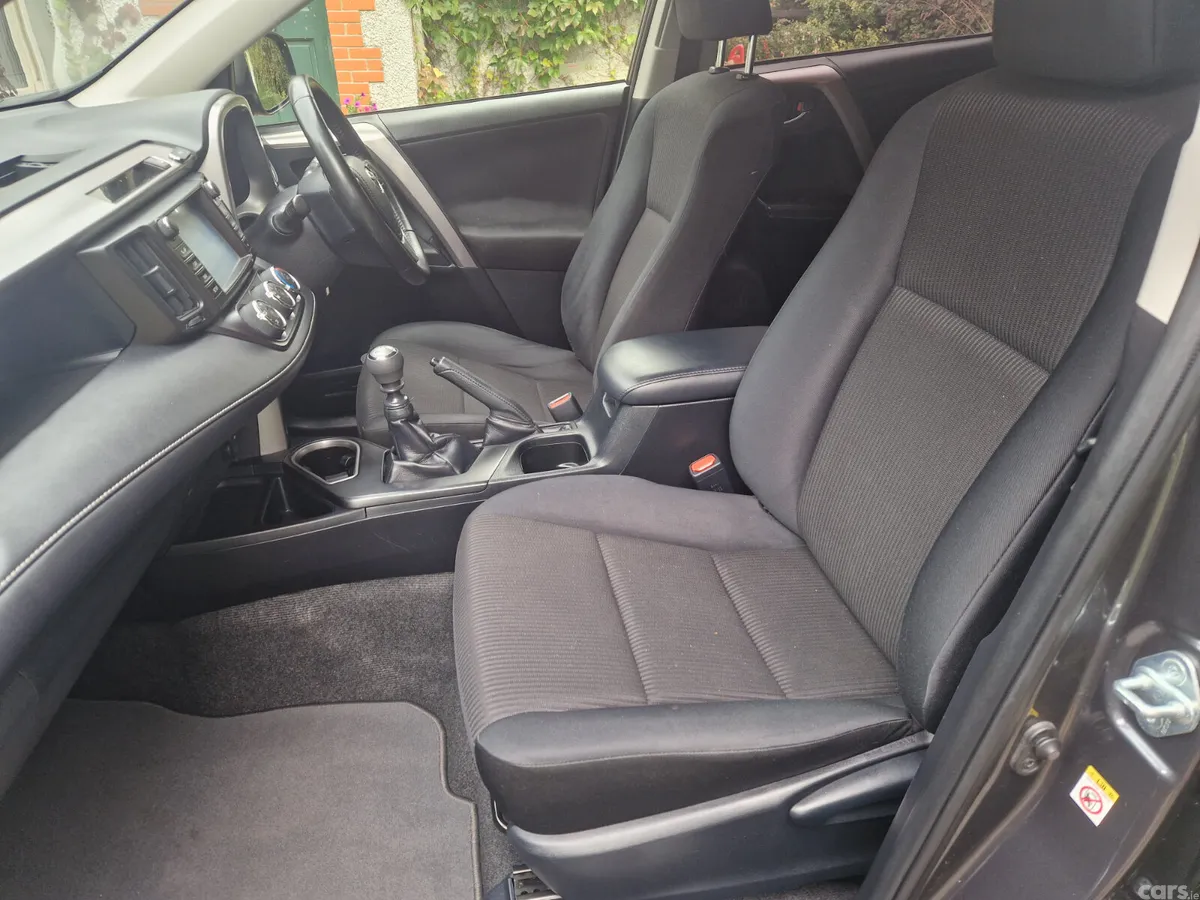Toyota RAV4 SUV, Diesel, 2018, Grey