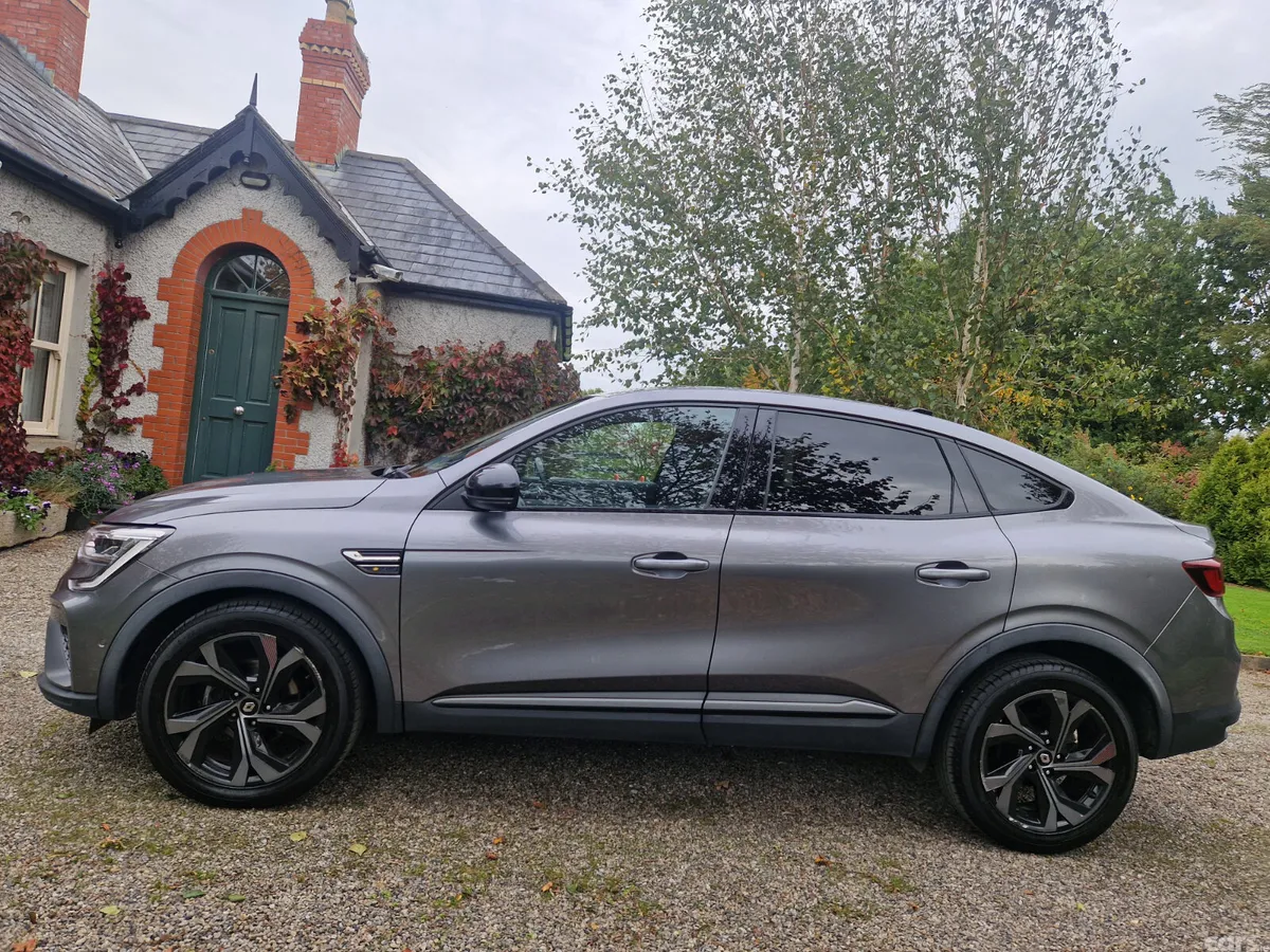 Renault Arkana Hatchback, Petrol, 2023, Grey