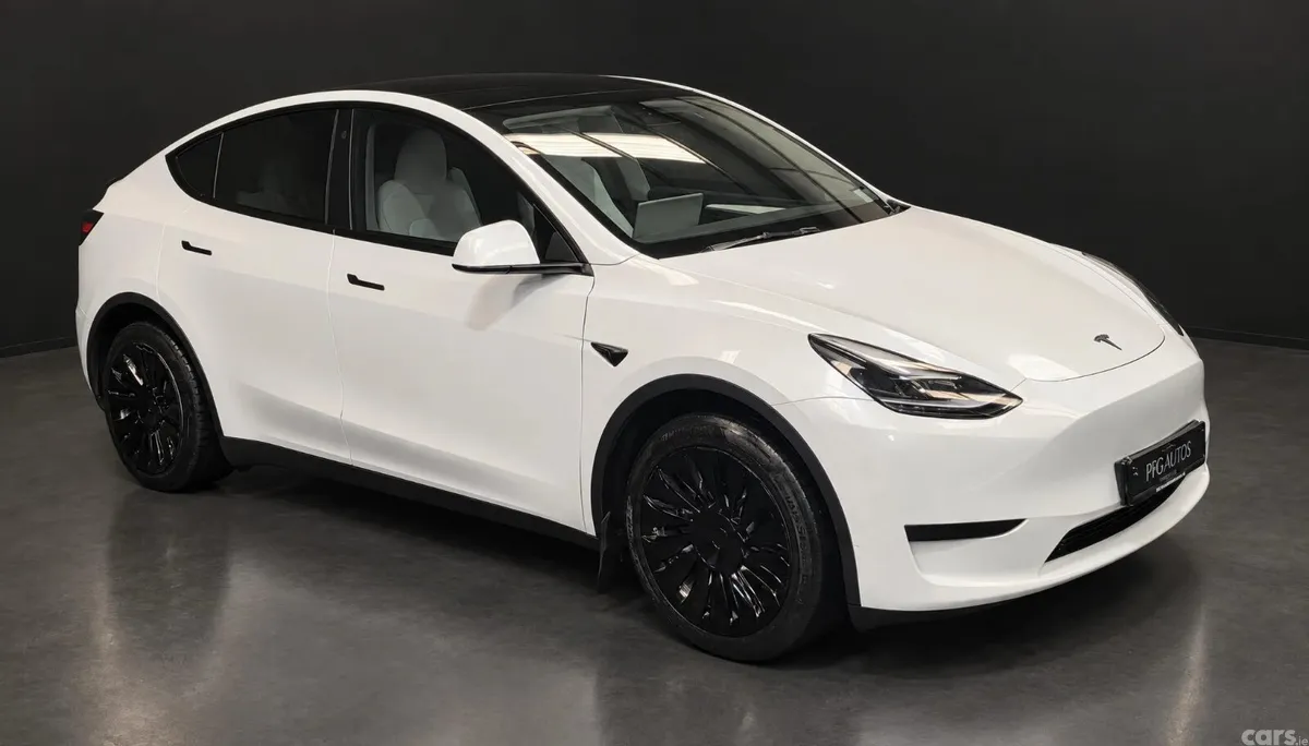 Tesla Model Y MPV, Electric, 2023, White