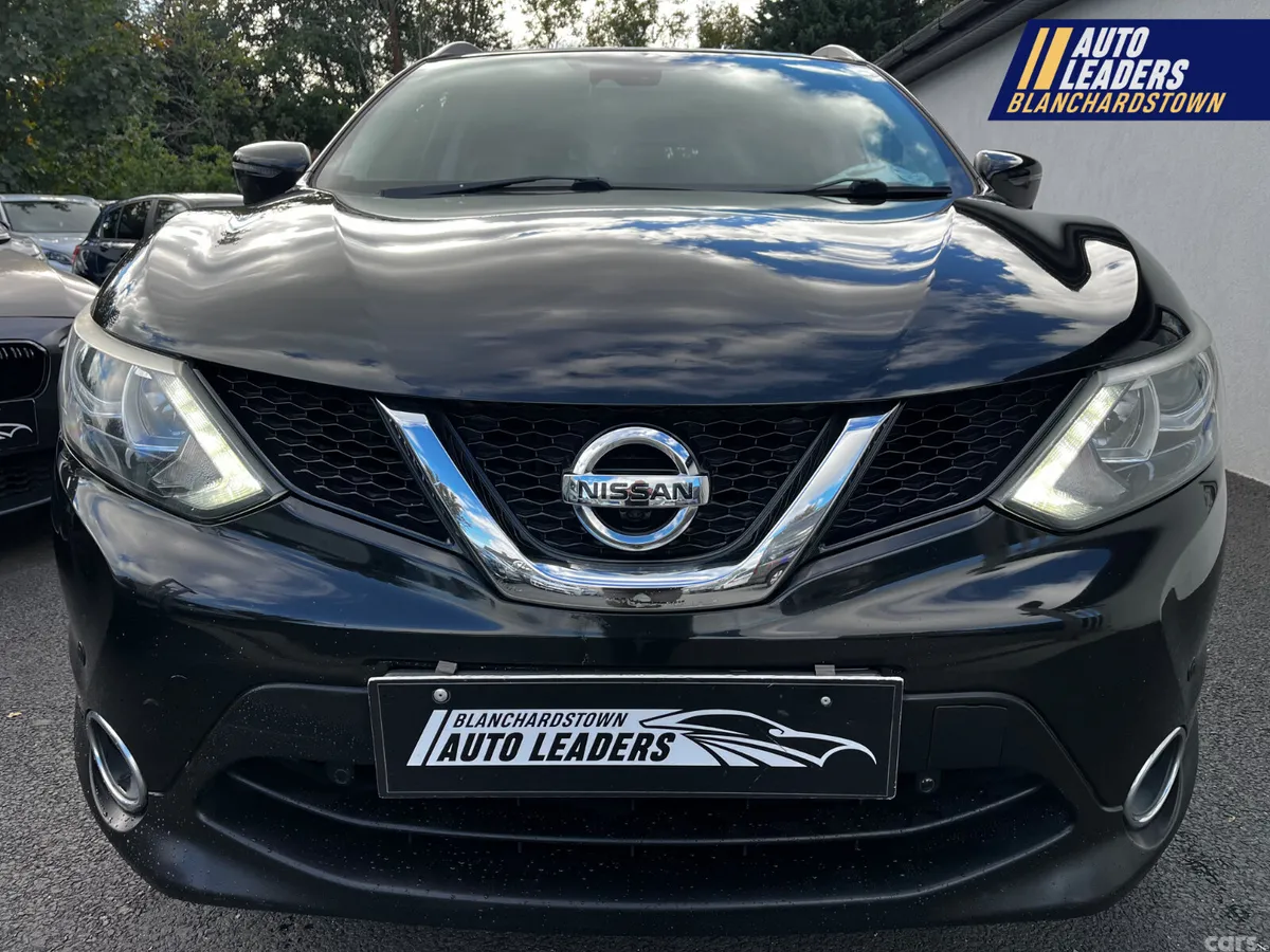 Nissan Qashqai SUV, Petrol, 2015, Black