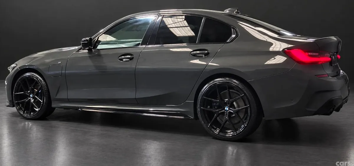 BMW 3-Series Saloon, Petrol Plug-in Hybrid, 2021, Grey