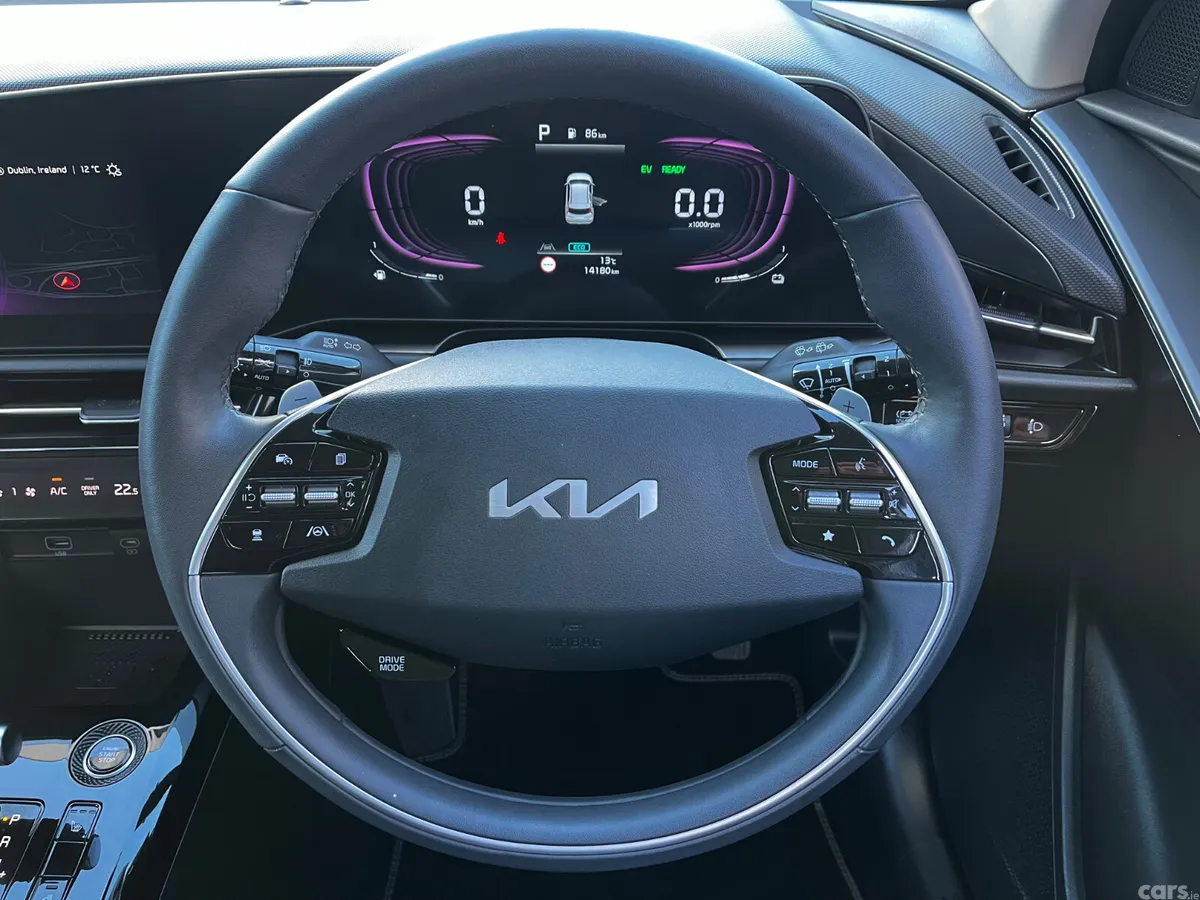 Kia Niro SUV, Petrol Hybrid, 2024, Red