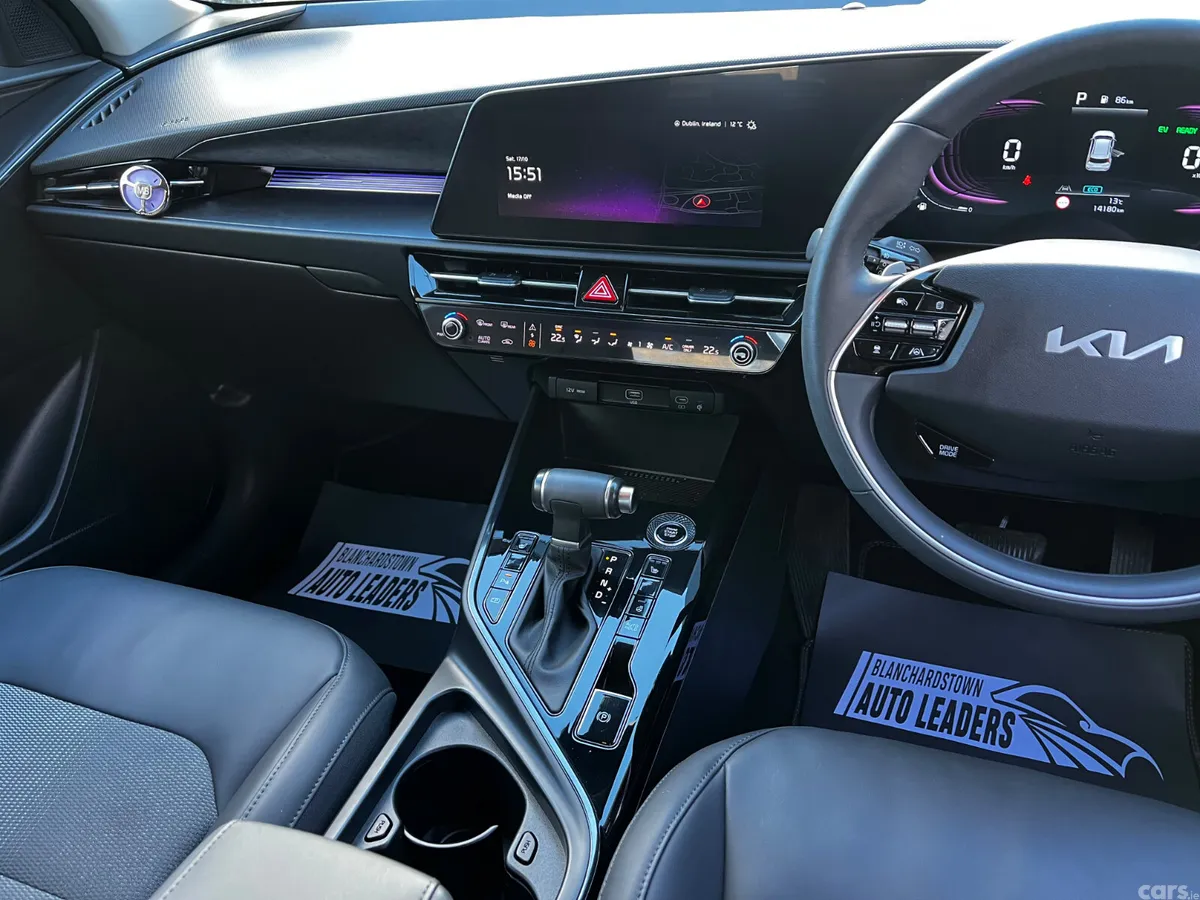 Kia Niro SUV, Petrol Hybrid, 2024, Red