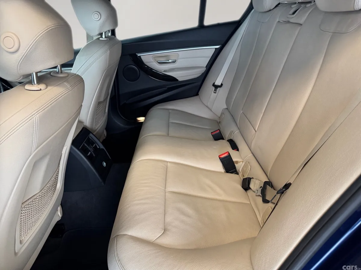 BMW 3-Series Saloon, Diesel, 2016, Blue