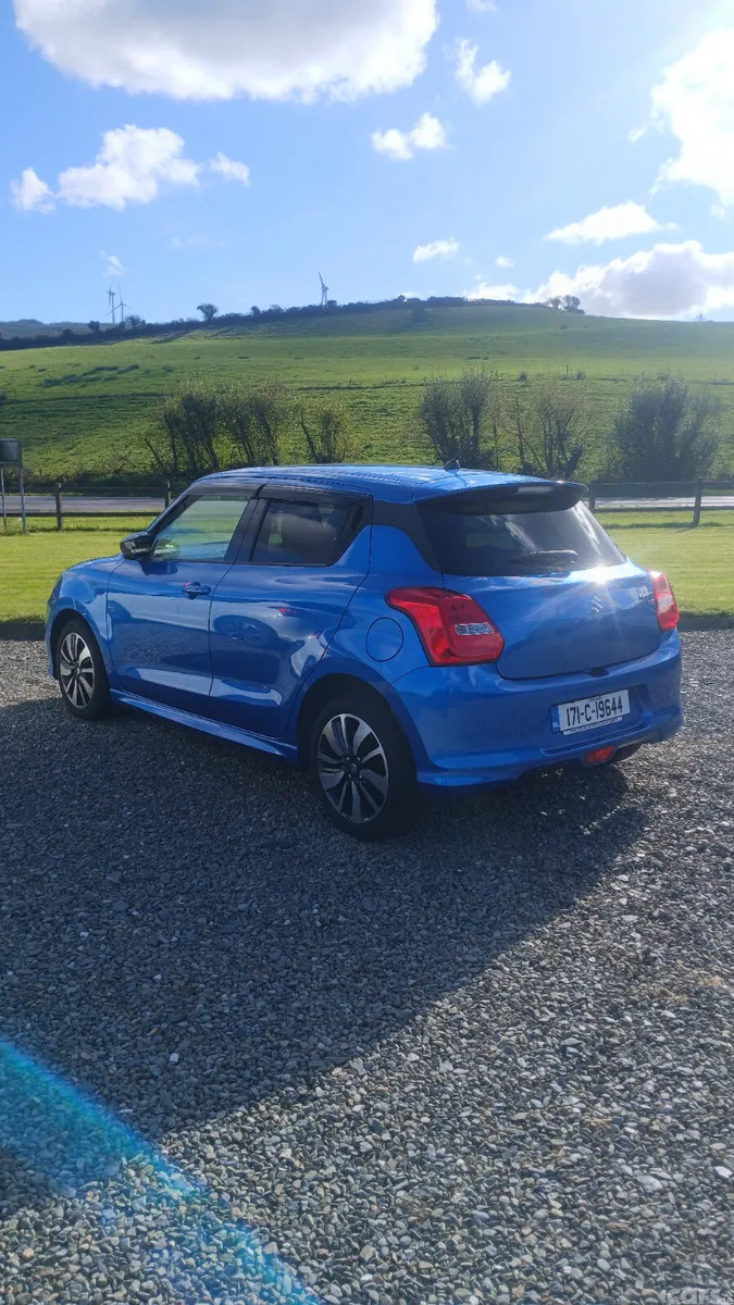 Suzuki Swift Hatchback, Petrol, 2017, Blue