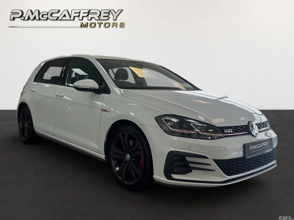Volkswagen Golf Hatchback, Petrol, 2018, White