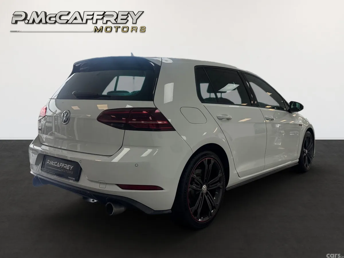 Volkswagen Golf Hatchback, Petrol, 2018, White