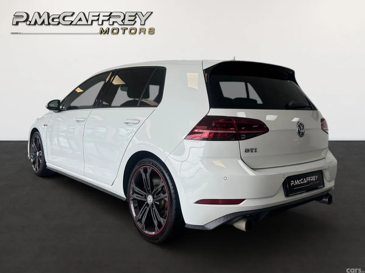 Volkswagen Golf Hatchback, Petrol, 2018, White