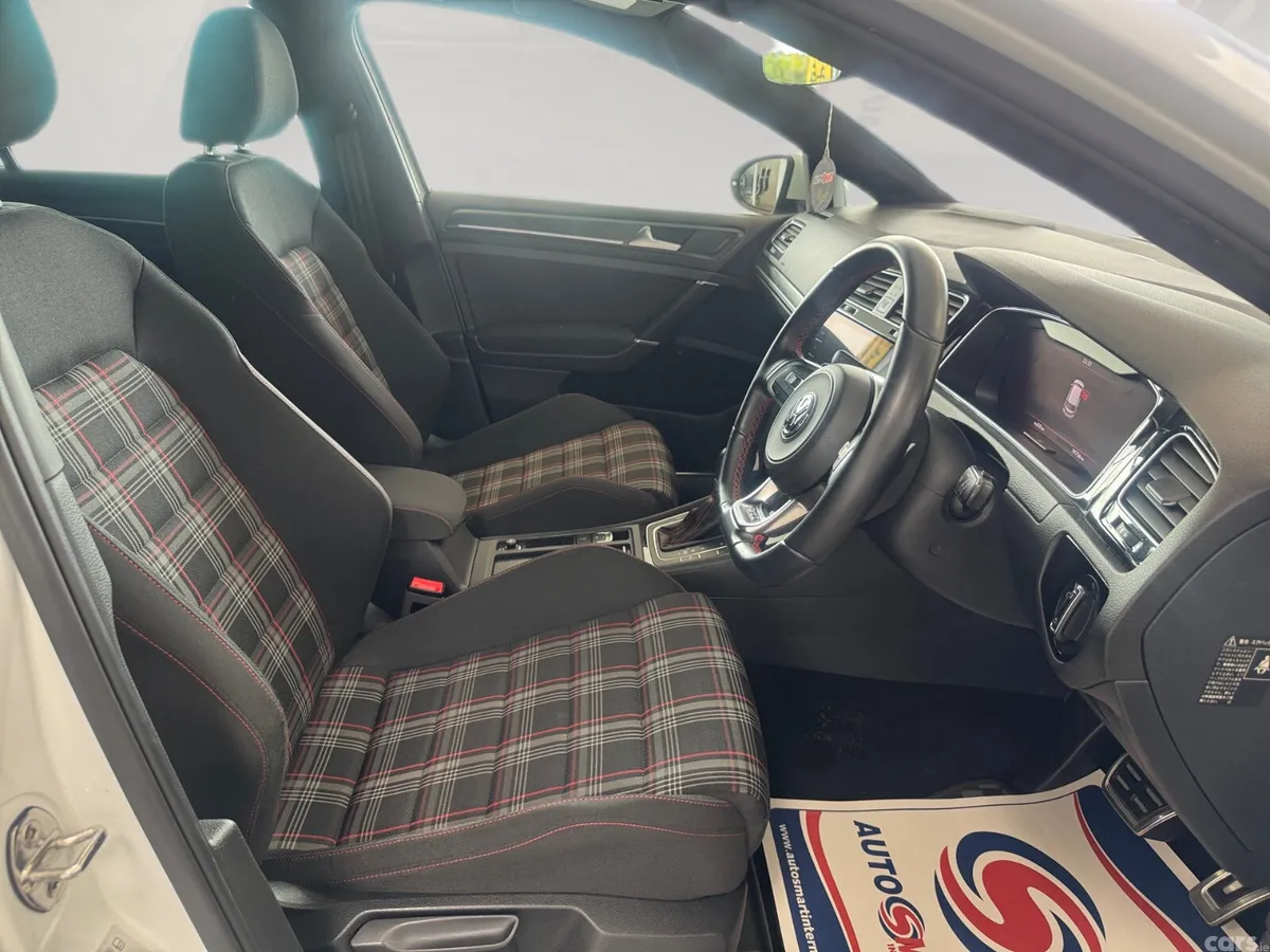 Volkswagen Golf Hatchback, Petrol, 2018, White