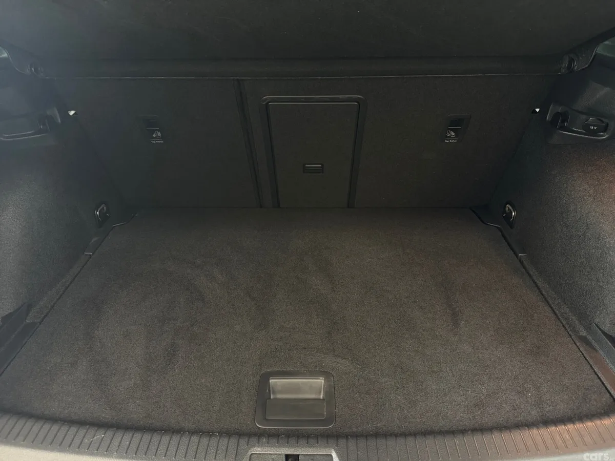 Volkswagen Golf Hatchback, Petrol, 2018, White