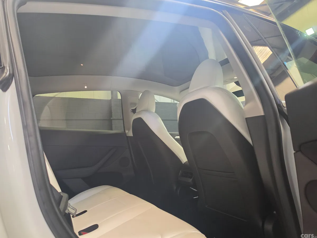 Tesla Model Y MPV, Electric, 2023, White