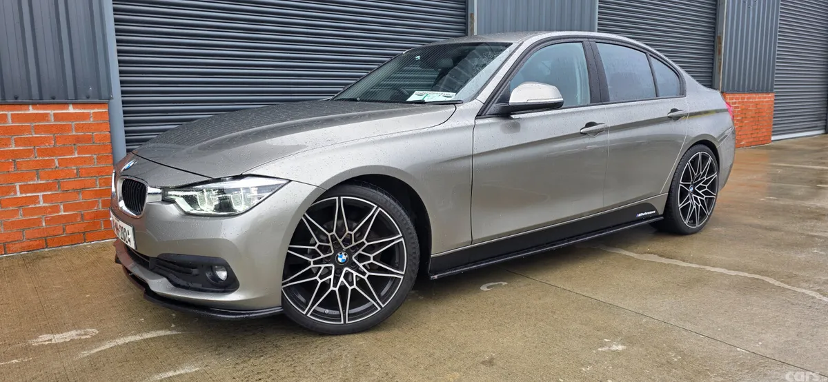 BMW 3-Series Saloon, Diesel, 2018, Silver
