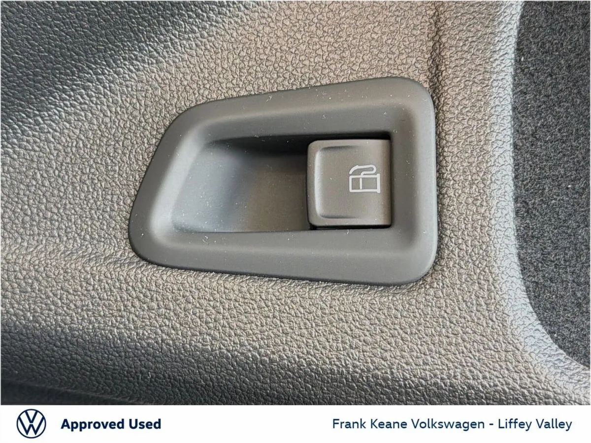 Volkswagen Golf Hatchback, Petrol Plug-in Hybrid, 2026, Silver