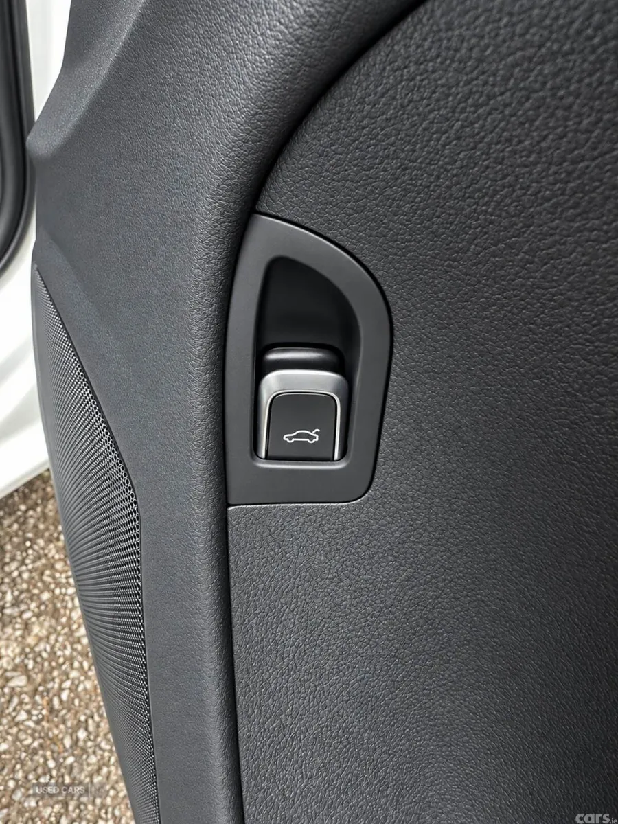 Audi A4 , Petrol, 2015, 