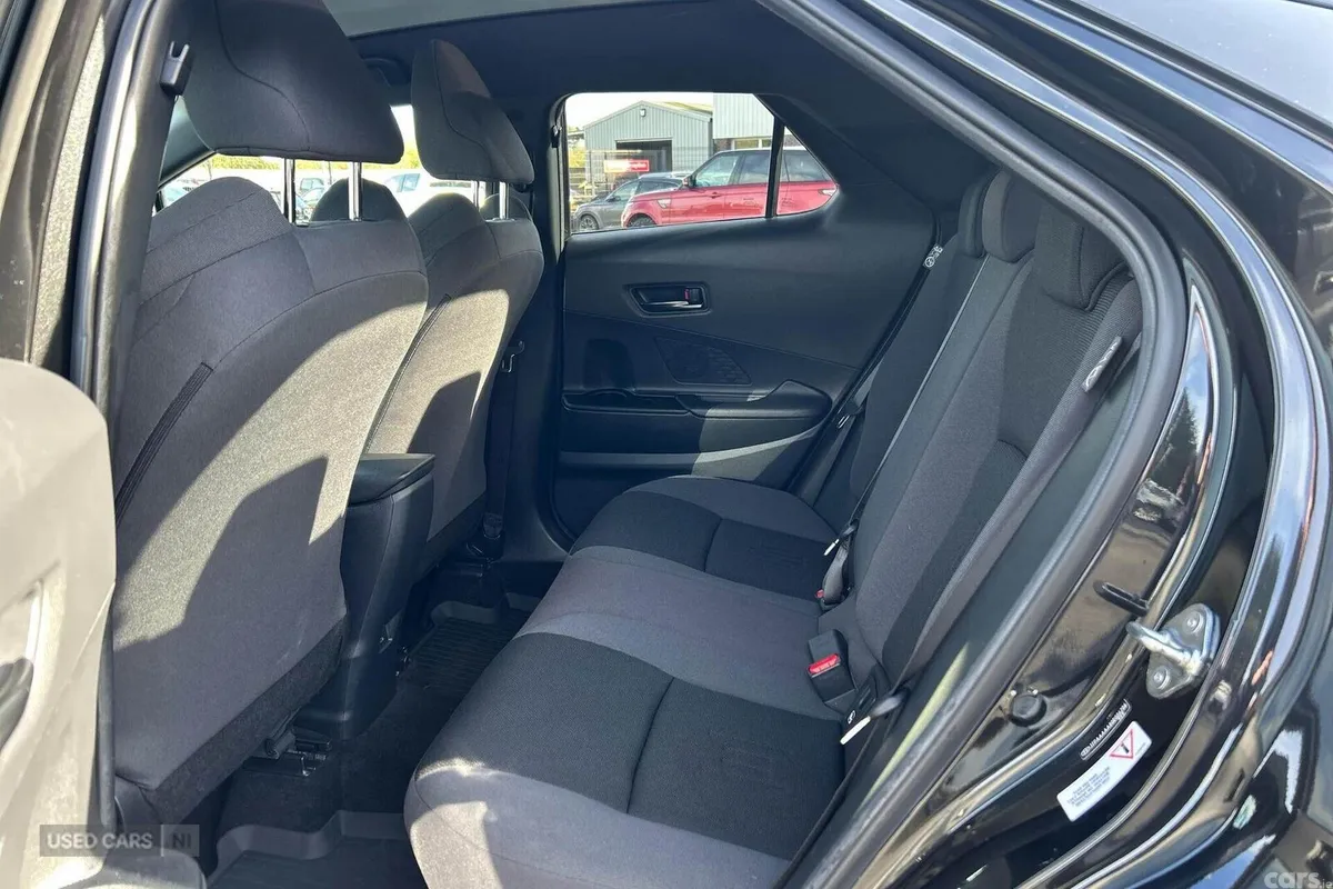 Toyota C-HR SUV, Petrol Hybrid, 2023, Black