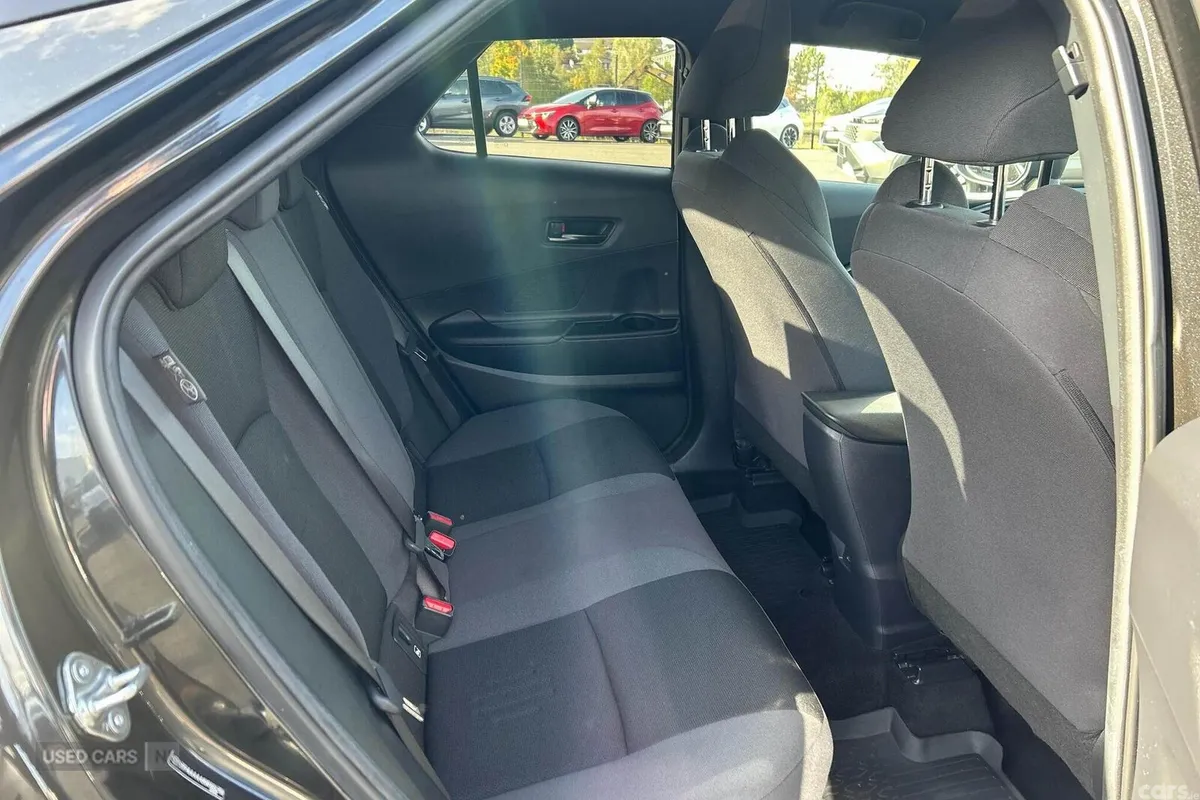 Toyota C-HR SUV, Petrol Hybrid, 2023, Black
