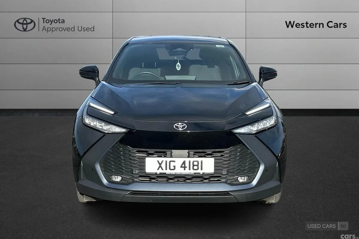 Toyota C-HR SUV, Petrol Hybrid, 2023, Black