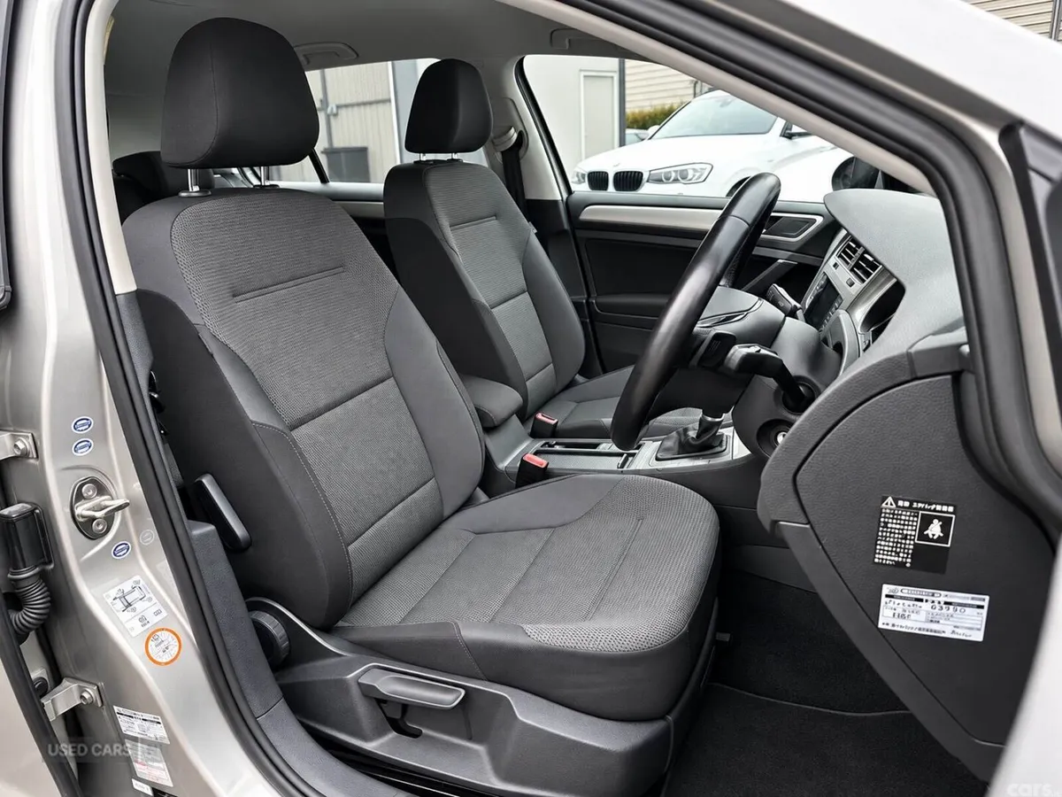 Volkswagen Golf , Petrol, 2014, Grey