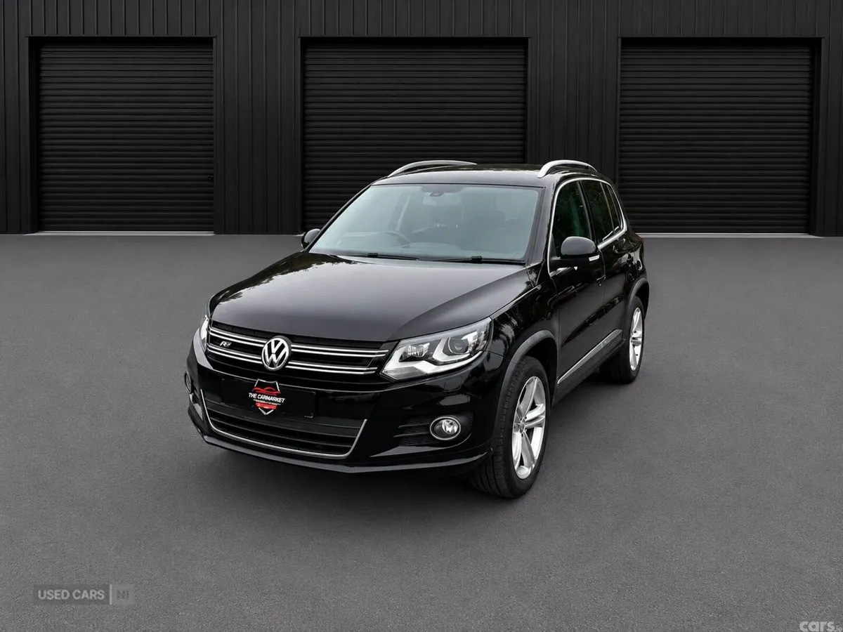 Volkswagen Tiguan , Petrol, 2014, Black