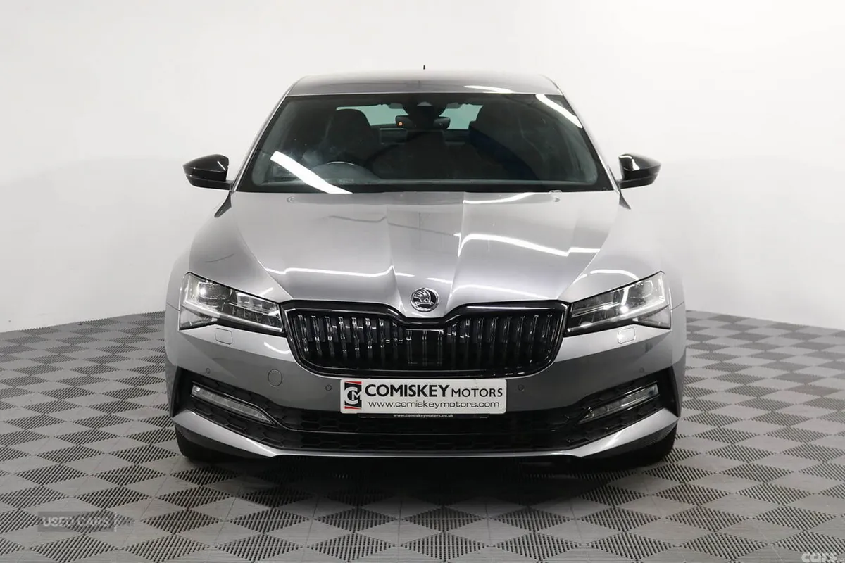 Skoda Superb Hatchback, Diesel, 2024, Grey