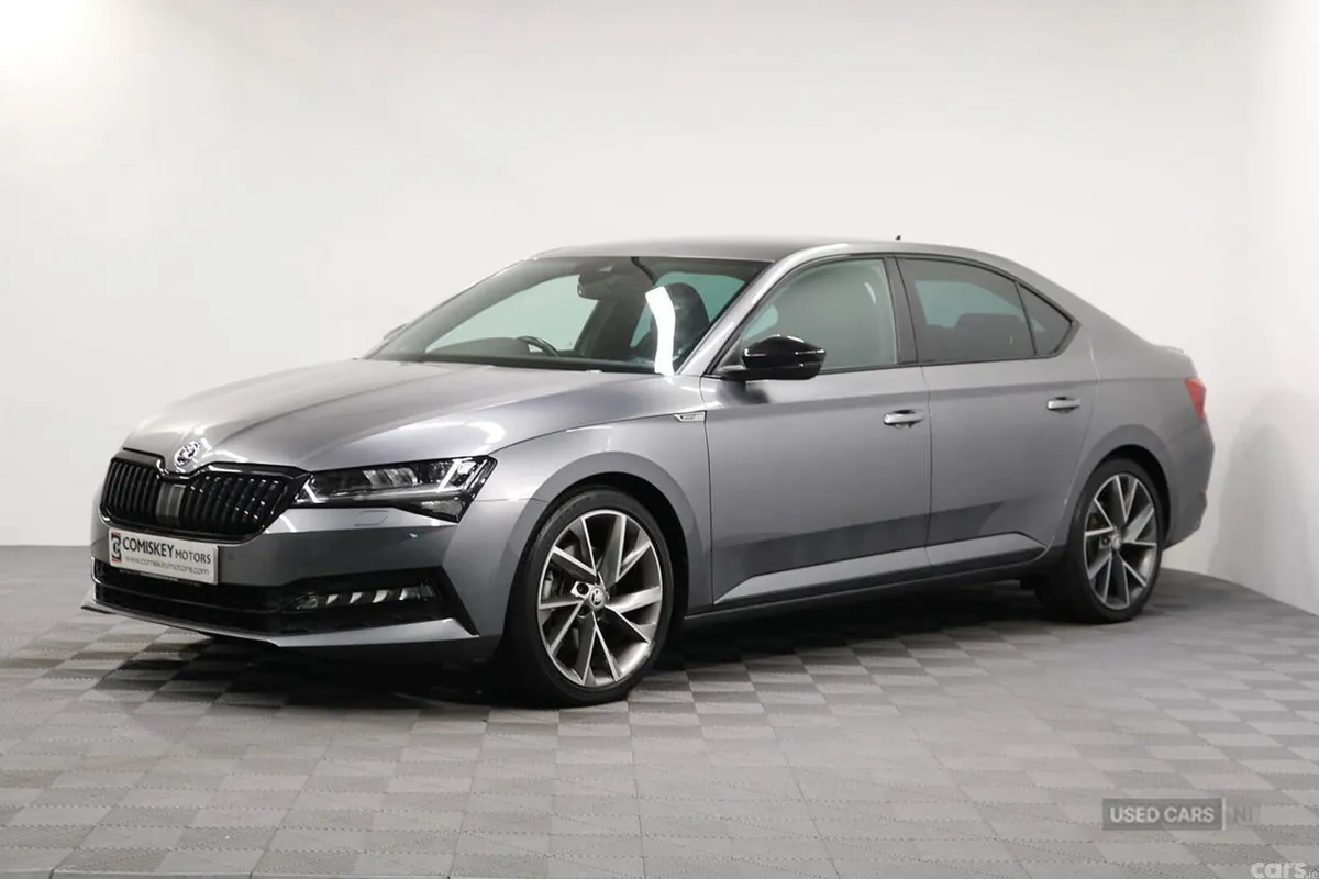 Skoda Superb Hatchback, Diesel, 2024, Grey