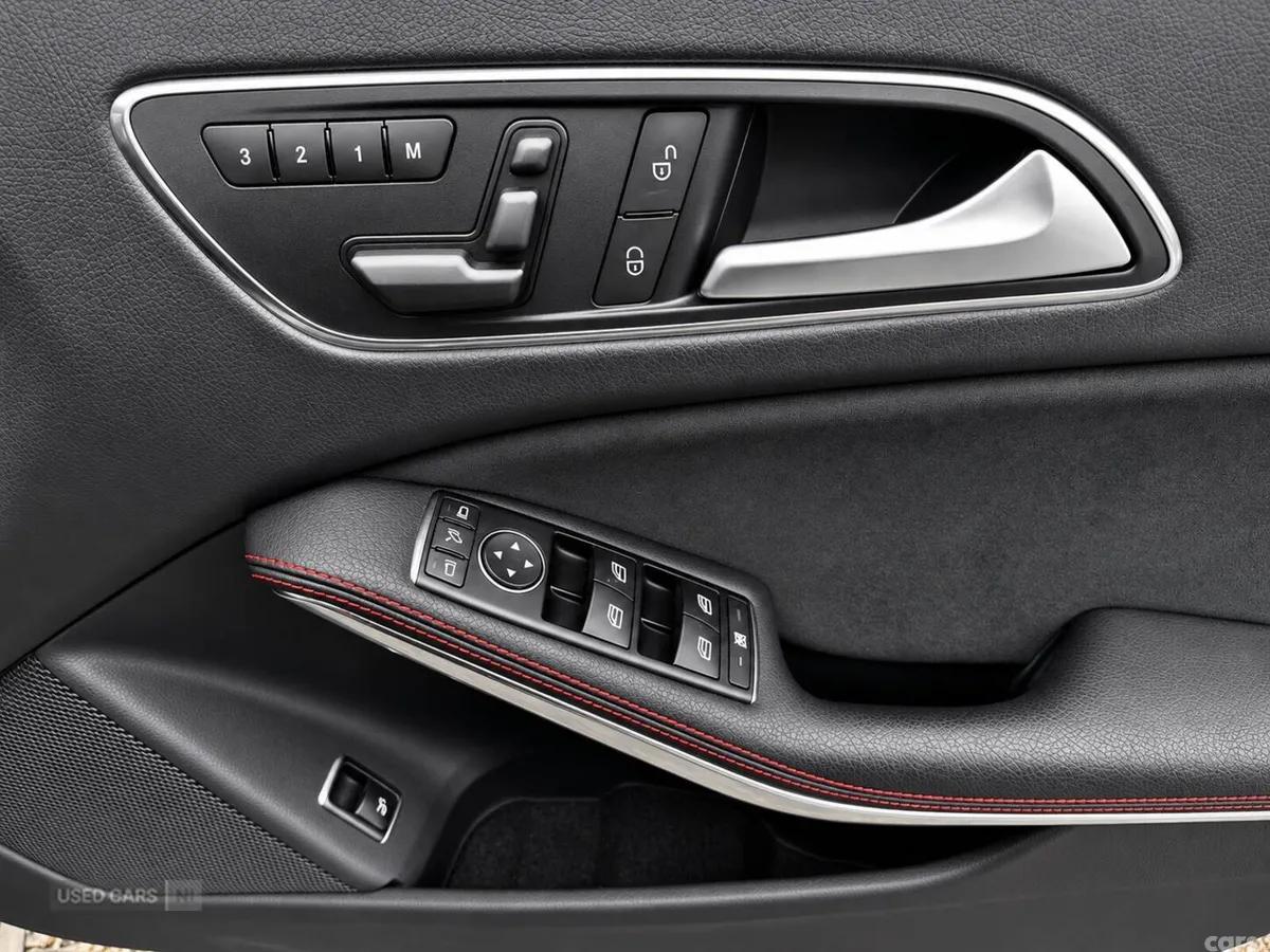 Mercedes-Benz GLA , Petrol, 2015, Black