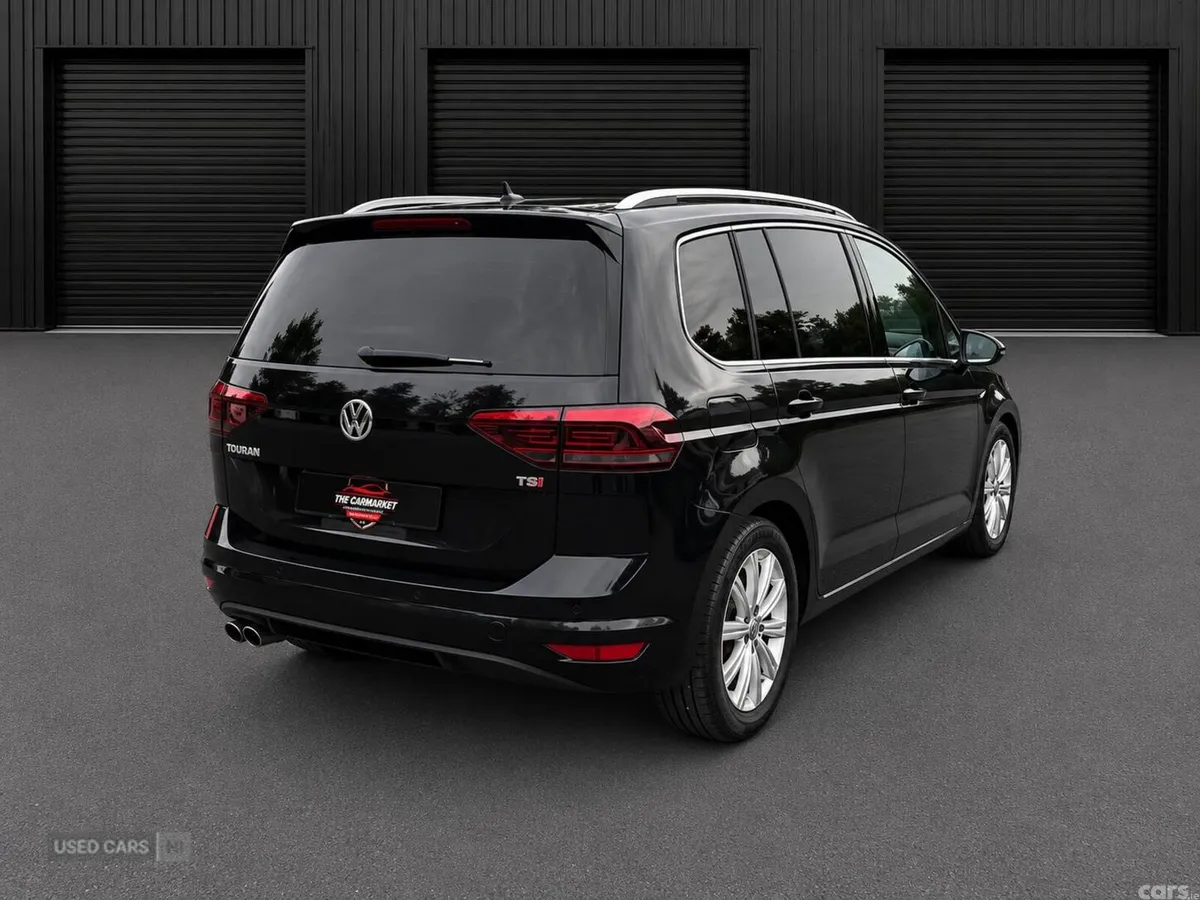 Volkswagen Touran , Petrol, 2016, Black