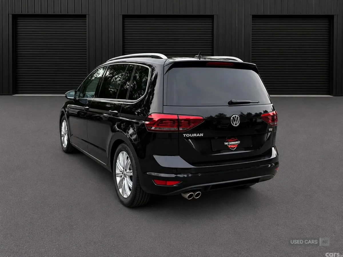 Volkswagen Touran , Petrol, 2016, Black