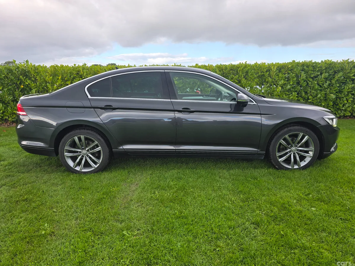 Volkswagen Passat Saloon, Diesel, 2018, Grey