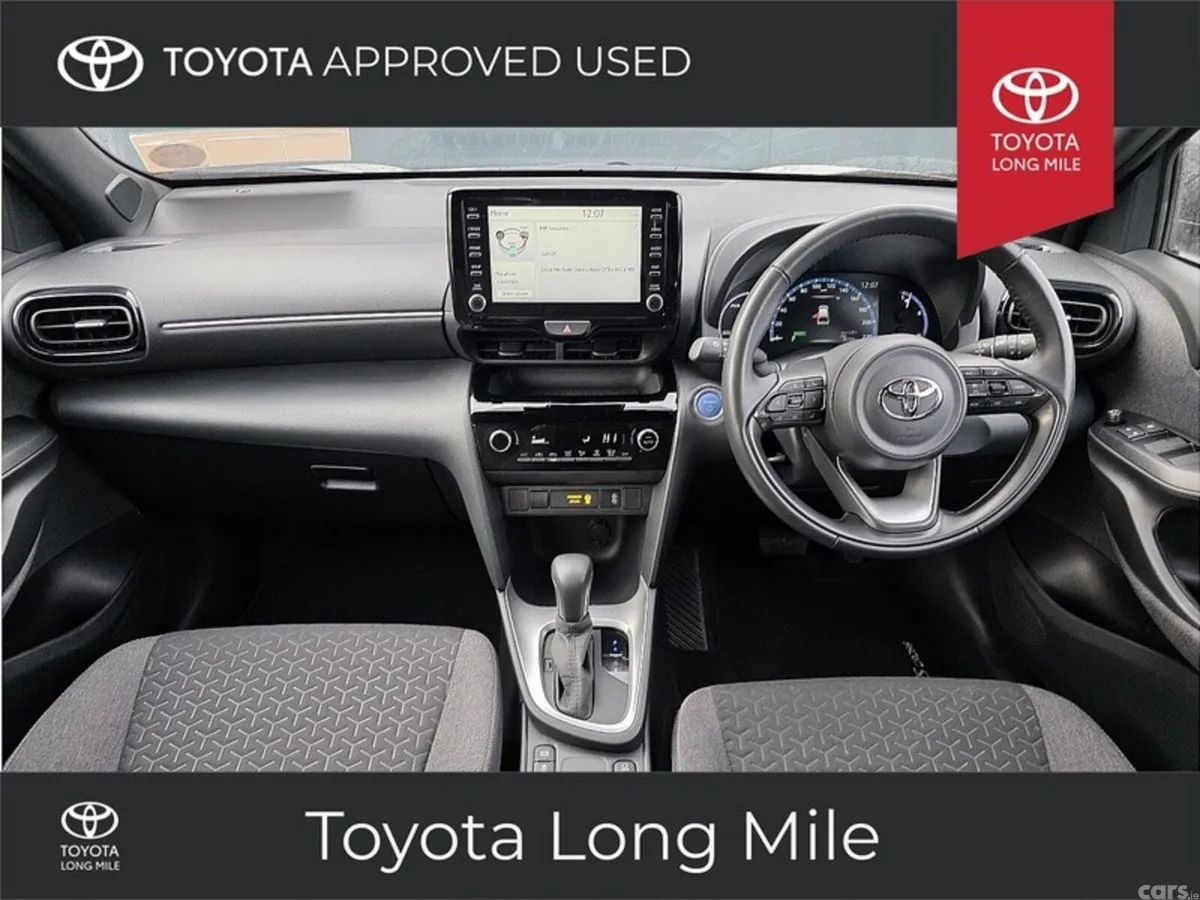 Toyota Yaris Cross Hatchback, Petrol Hybrid, 2022, Grey