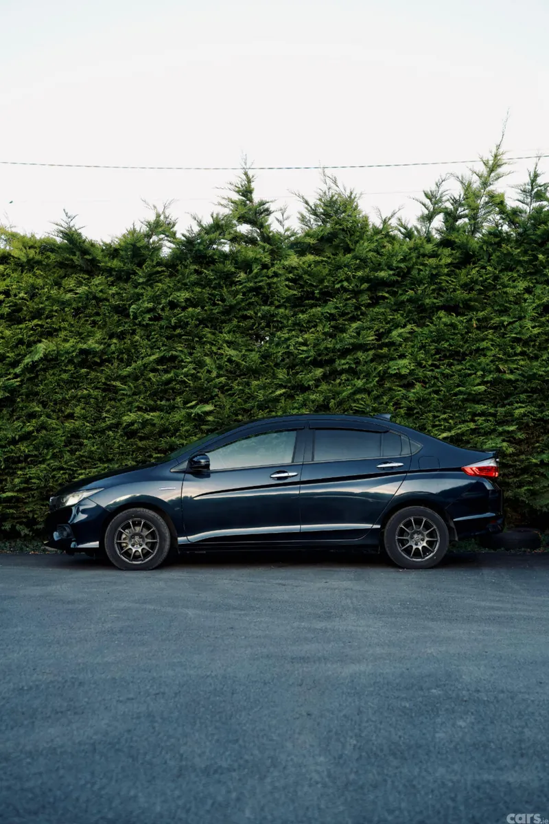 Honda Grace Hatchback, Petrol Hybrid, 2018, Blue